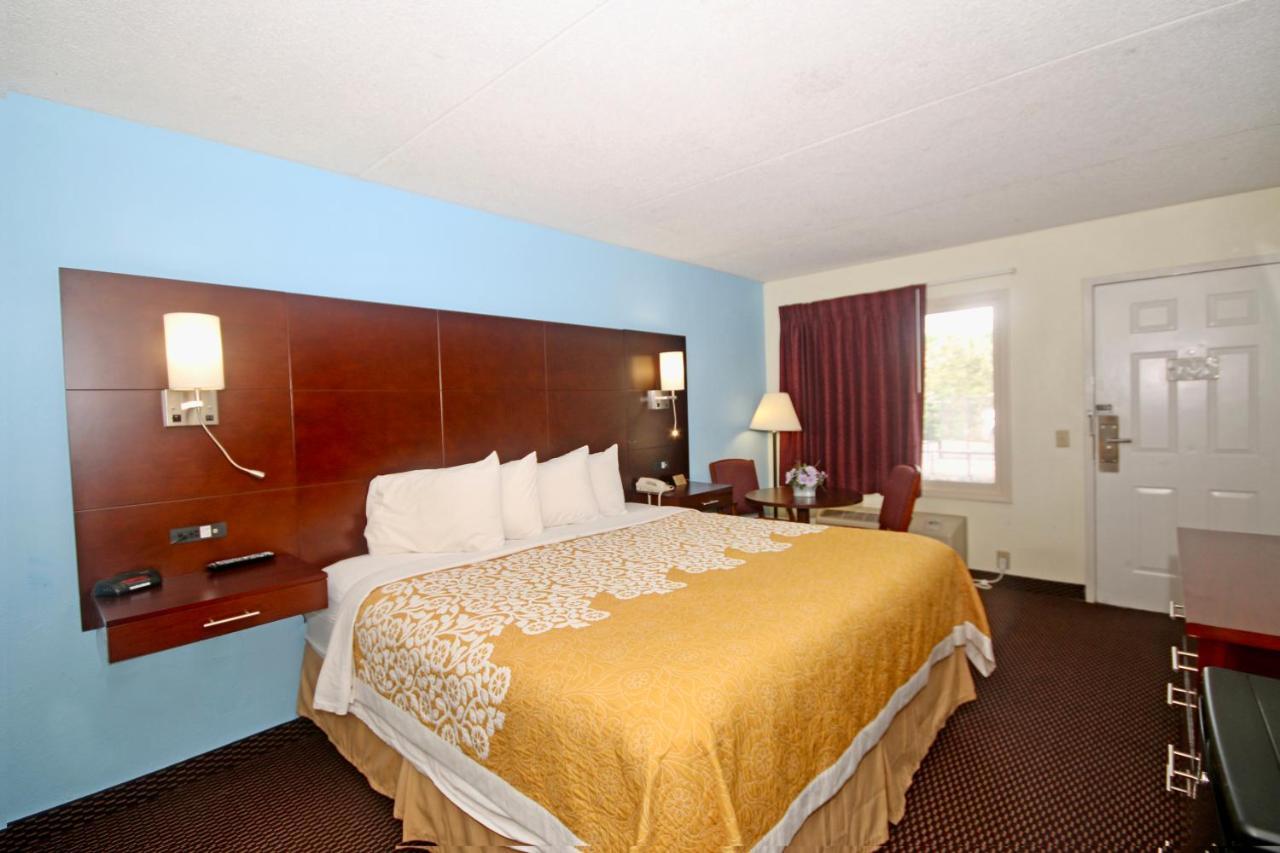 Hamilton Inn Jonesville I-77 Eksteriør billede
