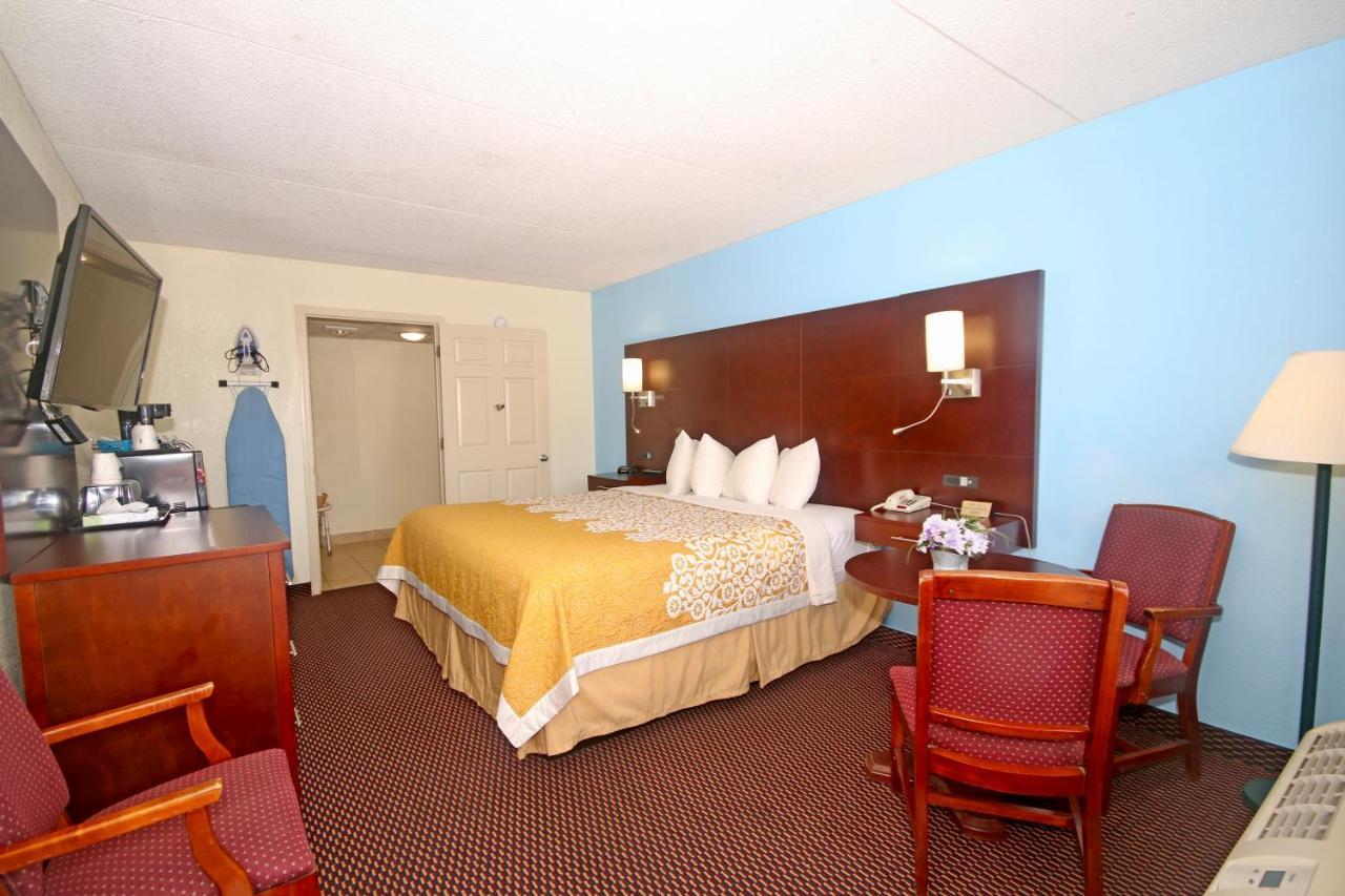 Hamilton Inn Jonesville I-77 Eksteriør billede