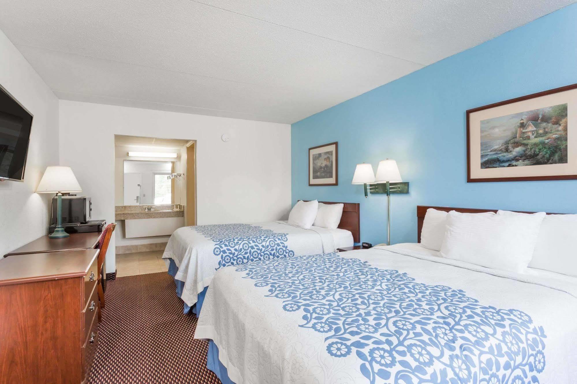 Hamilton Inn Jonesville I-77 Eksteriør billede