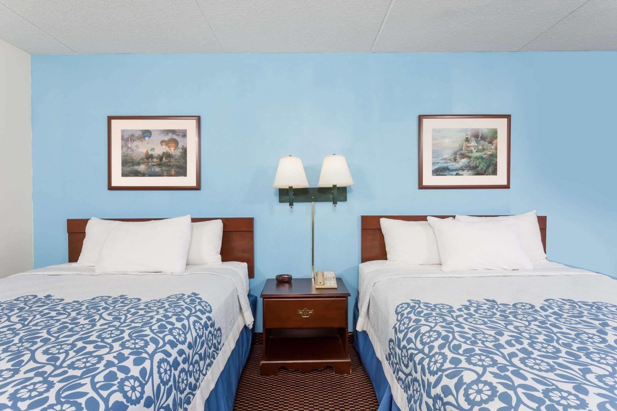 Hamilton Inn Jonesville I-77 Eksteriør billede